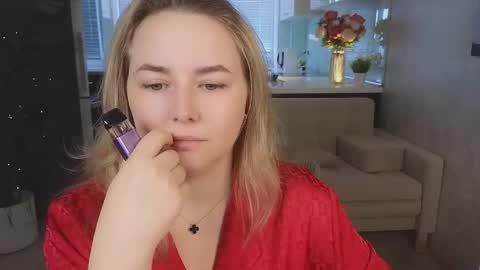 Mira online show from April 10, 2026, 1:33 am