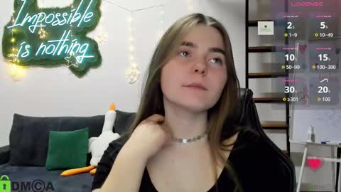 Snapshot of miraa_bloom chatting on December 21, 2025, 2:02 pm miraa_bloom online show from December 21, 2025, 2:02 pm