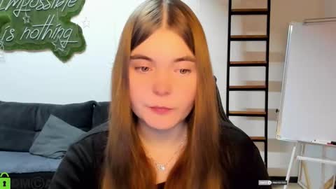 Snapshot of miraa_bloom chatting on February 8, 2026, 2:20 pm miraa_bloom online show from February 8, 2026, 2:20 pm