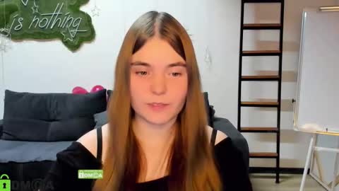 Snapshot of miraa_bloom chatting on February 16, 2026, 2:24 pm miraa_bloom online show from February 16, 2026, 2:24 pm