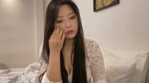 Snapshot of mirafloat chatting on January 11, 2026, 10:09 am mirafloat online show from January 11, 2026, 10:09 am