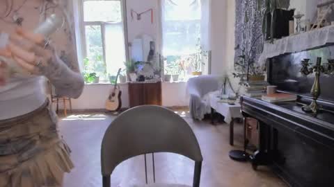 miranda2_0 online show from May 30, 2026, 7:49 am