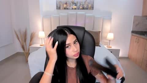 Snapshot of miranda_crawfor chatting on October 24, 2025, 12:12 pm miranda_crawfor online show from October 24, 2025, 12:12 pm