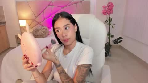 Snapshot of miranda_crawfor chatting on November 29, 2025, 12:41 pm miranda_crawfor online show from November 29, 2025, 12:41 pm