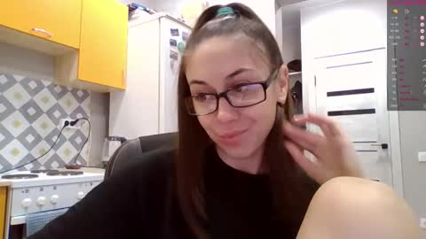 MIRANDA online show from October 13, 2025, 1:55 pm