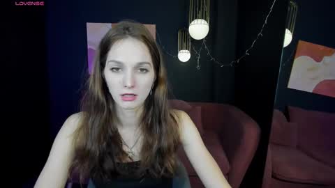 Snapshot of mirandaglow chatting on February 19, 2025, 5:49 am Miranda online show from February 19, 2025, 5:49 am