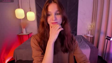 Snapshot of mirandaglow chatting on December 14, 2025, 5:57 am Miranda online show from December 14, 2025, 5:57 am