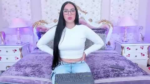 Snapshot of mirandanoah chatting on June 16, 2026, 12:41 pm mirandanoah online show from June 16, 2026, 12:41 pm