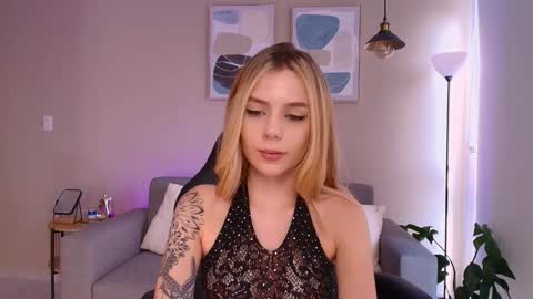 Snapshot of mirandashaw chatting on January 22, 2025, 8:49 pm Miranda Shaw online show from January 22, 2025, 8:49 pm