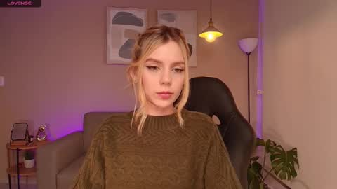 Snapshot of mirandashaw chatting on February 9, 2025, 11:36 pm Miranda Shaw online show from February 9, 2025, 11:36 pm