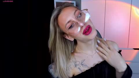 Snapshot of miraraid chatting on December 22, 2024, 2:28 am miraraid online show from December 22, 2024, 2:28 am