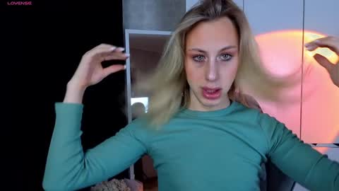 Snapshot of miraraid chatting on December 31, 2024, 3:34 am miraraid online show from December 31, 2024, 3:34 am