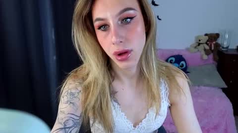 Snapshot of miraraid chatting on November 5, 2025, 10:26 am miraraid online show from November 5, 2025, 10:26 am