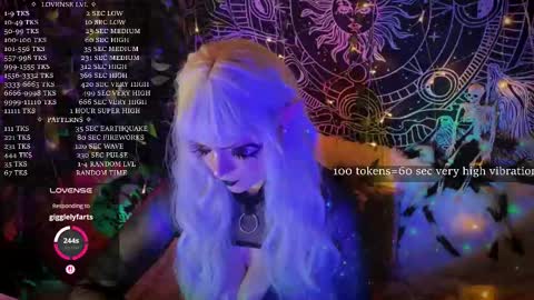 Snapshot of mirareed chatting on November 3, 2025, 3:41 am mirareed online show from November 3, 2025, 3:41 am