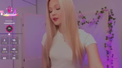 Elsa online show from December 14, 2025, 8:35 pm