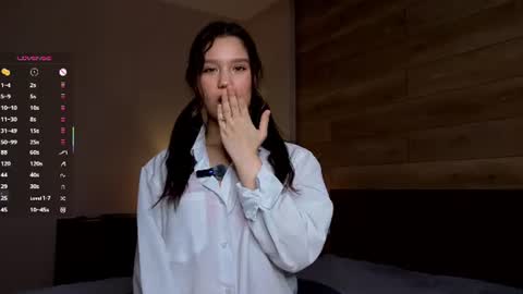 Sofia online show from June 17, 2026, 5:14 pm