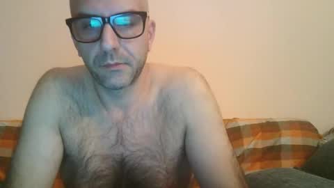 Snapshot of mirko245 chatting on October 11, 2025, 9:24 pm mirko245 online show from October 11, 2025, 9:24 pm