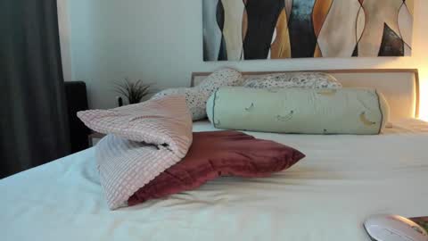 Eva online show from January 12, 2026, 6:18 am