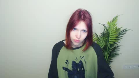 misaki_chan_ online show from June 3, 2026, 9:09 pm