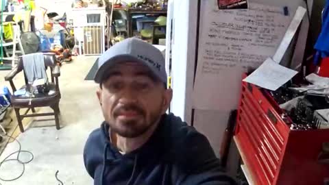 Snapshot of mischeifandpleasure chatting on November 1, 2025, 1:29 am MischiefAndPleasure online show from November 1, 2025, 1:29 am