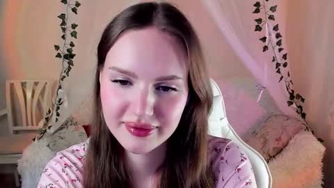 Misha online show from November 19, 2025, 4:18 pm