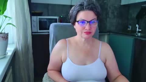 Snapshot of mishamilf chatting on July 15, 2026, 9:14 am Misha online show from July 15, 2026, 9:14 am