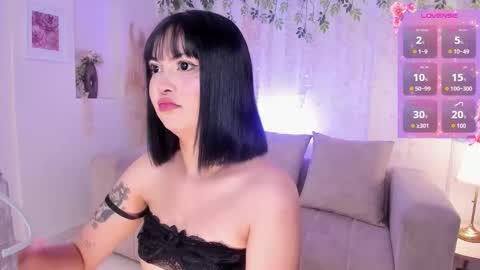 Snapshot of mishanabi_ chatting on November 17, 2025, 7:41 pm Misha online show from November 17, 2025, 7:41 pm