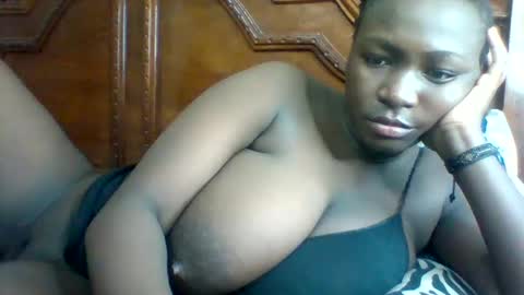 Snapshot of miss440_sunday chatting on February 19, 2026, 9:33 pm miss440 online show from February 19, 2026, 9:33 pm