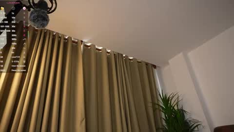 Snapshot of miss_airi chatting on December 16, 2025, 3:17 pm miss airi online show from December 16, 2025, 3:17 pm