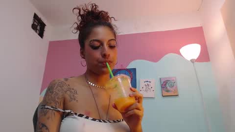 Snapshot of miss_akemi chatting on February 7, 2025, 9:37 pm Akemi 3 online show from February 7, 2025, 9:37 pm