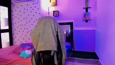 Snapshot of miss_akemi chatting on September 11, 2025, 2:06 pm Akemi 3 online show from September 11, 2025, 2:06 pm