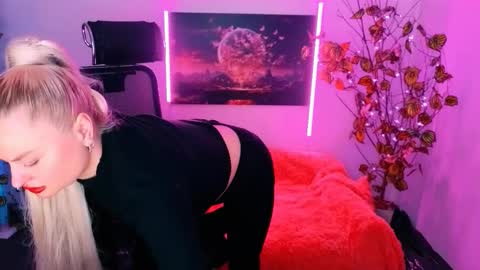 miss_alice_silver online show from October 19, 2025, 4:40 pm