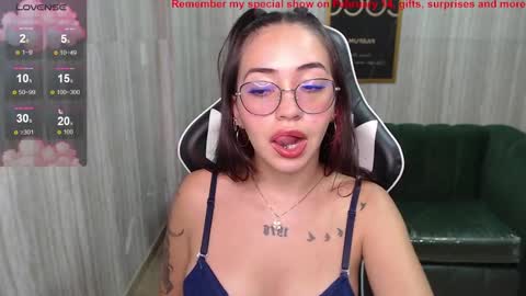 Snapshot of miss_andrea_t chatting on February 8, 2025, 7:38 pm andrea online show from February 8, 2025, 7:38 pm