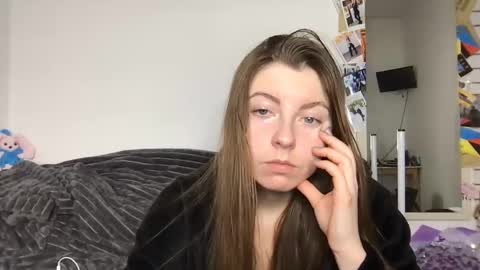 miss angel  online show from February 20, 2026, 9:04 pm