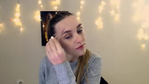 Angelina online show from November 24, 2025, 9:53 am