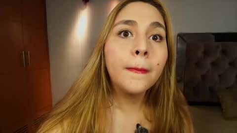 Snapshot of miss_anny18 chatting on January 7, 2026, 1:41 am Anny online show from January 7, 2026, 1:41 am
