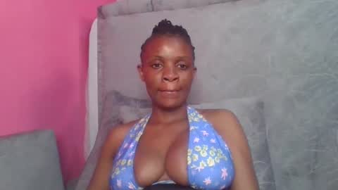 miss_belllo online show from September 17, 2025, 5:09 am