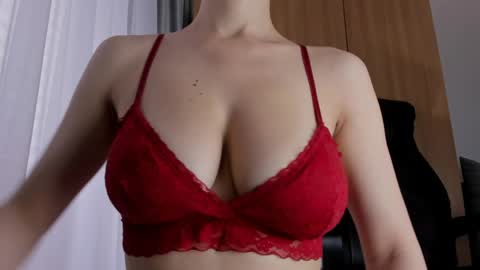 Snapshot of miss_boobtastic chatting on April 2, 2026, 12:03 pm Ivy online show from April 2, 2026, 12:03 pm