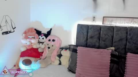 Snapshot of miss_brunette_ chatting on November 15, 2025, 9:00 pm lucy 3 online show from November 15, 2025, 9:00 pm