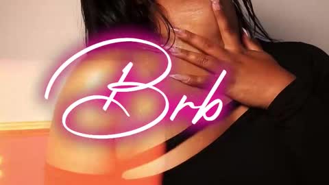 Snapshot of miss_brunette_ chatting on November 18, 2025, 12:27 am lucy 3 online show from November 18, 2025, 12:27 am