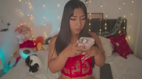 Snapshot of miss_brunette_ chatting on December 16, 2025, 2:05 am lucy 3 online show from December 16, 2025, 2:05 am