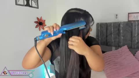 Snapshot of miss_brunette_ chatting on April 18, 2026, 7:58 pm lucy 3 online show from April 18, 2026, 7:58 pm