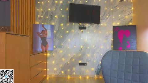 Snapshot of miss_bubbles chatting on December 16, 2025, 12:48 am Sandy online show from December 16, 2025, 12:48 am