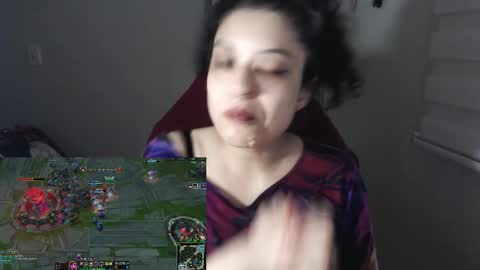 Miss Carmila online show from November 7, 2025, 2:33 am