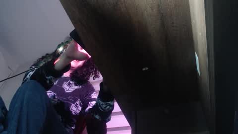 Miss Carmila online show from November 30, 2025, 1:20 am