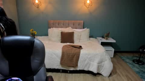 Cataleya online show from November 5, 2025, 11:43 am