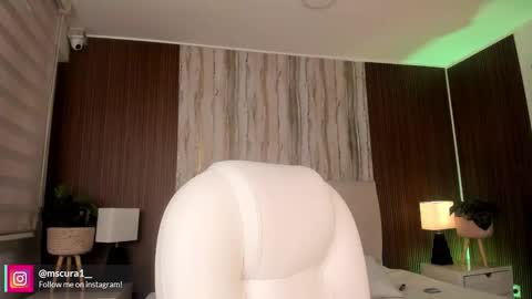 CANDELA CASTRO  online show from January 15, 2026, 11:48 am