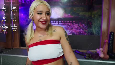 Danika online show from January 29, 2025, 2:10 pm