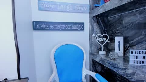 Danika online show from January 14, 2026, 11:05 am