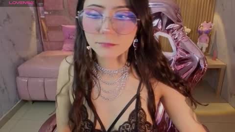 Snapshot of miss_devil_s chatting on February 6, 2026, 3:11 am miss_devil_s online show from February 6, 2026, 3:11 am